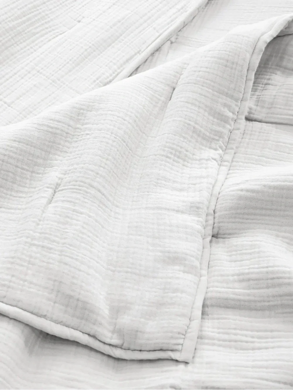 Quince Organic Airy Gauze Box Quilt White King/Cal King NWT Luxury Bedding